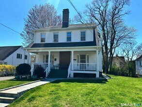 10 Glendenning St in Norwalk, CT - Foto de edificio - Building Photo