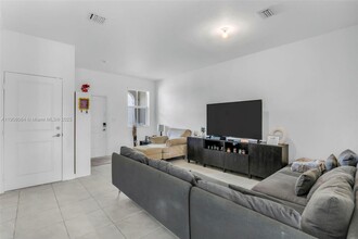 12774 NW 22nd Pl in North Miami, FL - Building Photo - Building Photo