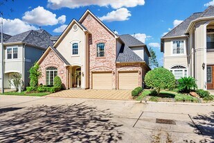 13510 Broadmeadow Ln in Houston, TX - Building Photo