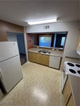 6955 N Durango Dr, Unit 2074 in Las Vegas, NV - Building Photo - Building Photo