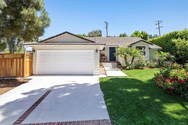 property at 1137 Vía Coronel