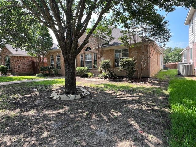 2075 Garden Crest Dr in Rockwall, TX - Building Photo - Building Photo
