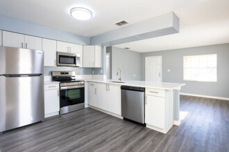 Terra Hill in Winter Haven, FL - Building Photo - Interior Photo