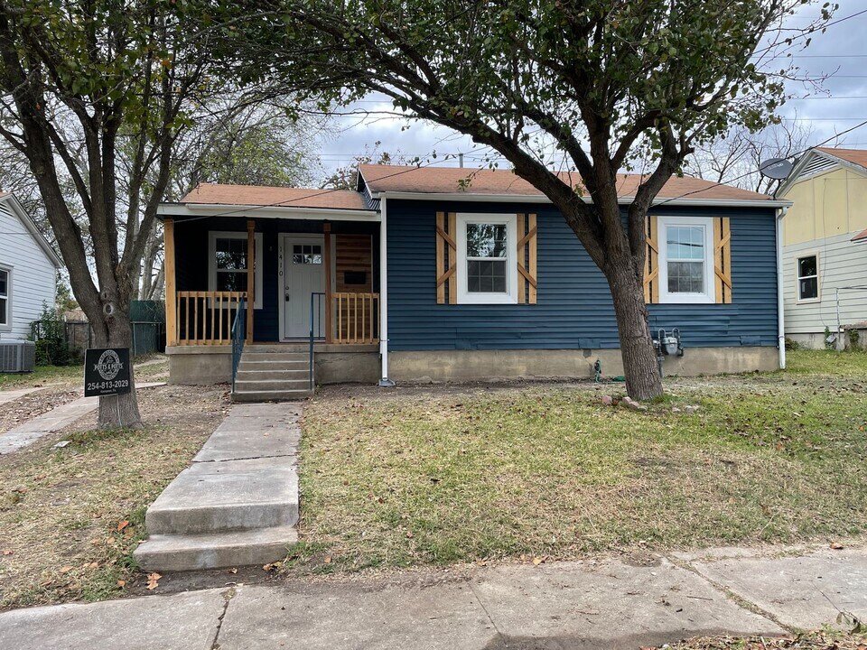 1410 E Barton Ave in Temple, TX - Building Photo