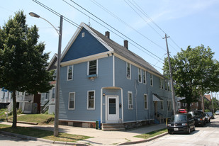 2979 N Weil St in Milwaukee, WI - Building Photo