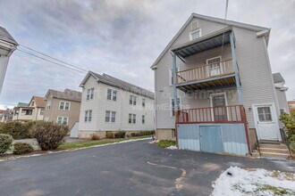 35 Outlook Ave in West Hartford, CT - Building Photo - Building Photo
