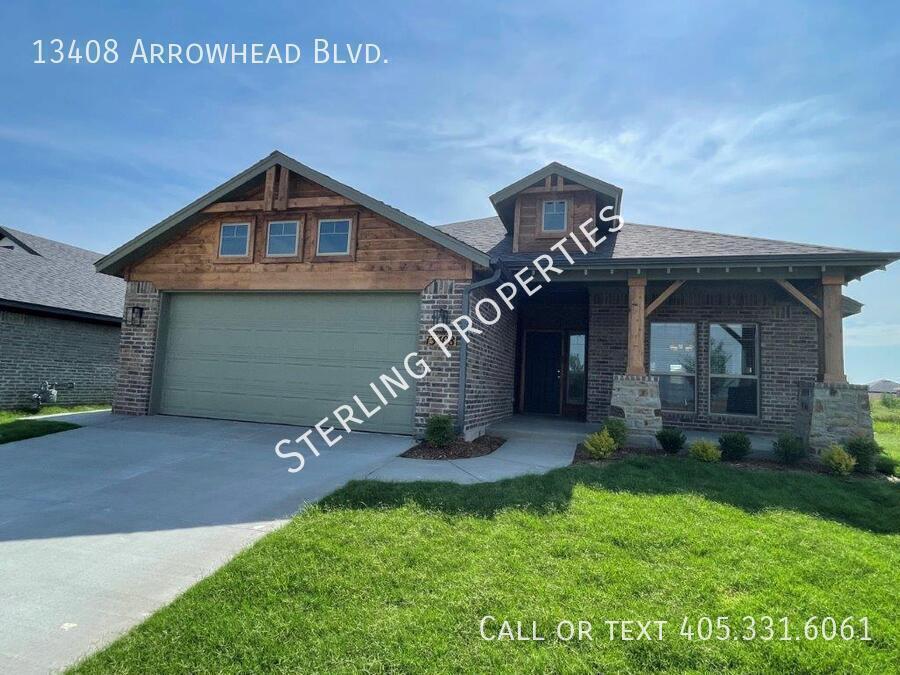 13408 Arrowhead Blvd in Yukon, OK - Building Photo