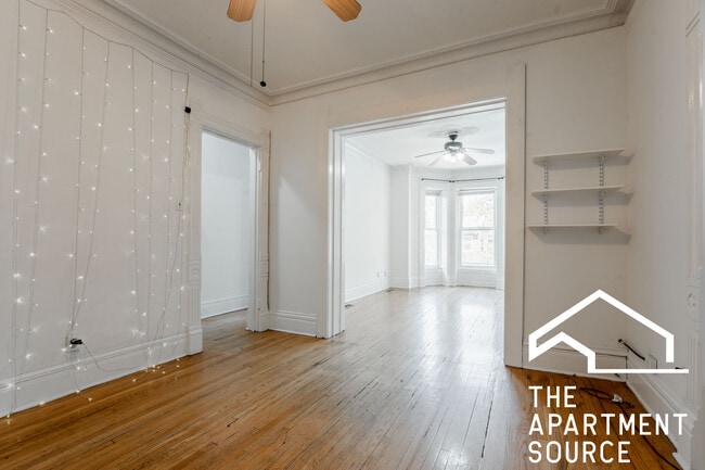 241 W Scott St, Unit 1