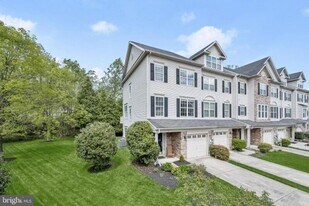 9134 Marlove Oaks Lane in Owings Mills, MD - Building Photo