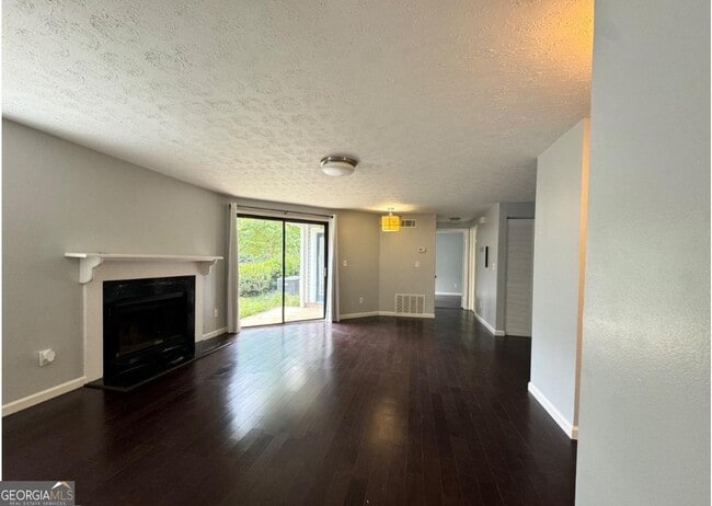 property at 1291 Keys Lake Dr NE