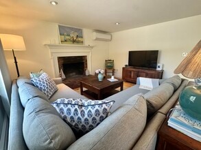 5 Commons Way in Brewster, MA - Foto de edificio - Building Photo