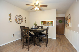 Bricktown Apartments in Stillwater, OK - Building Photo - Interior Photo