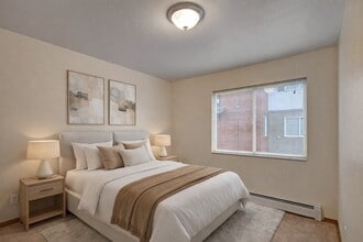 Strawberry Lane in Anchorage, AK - Foto de edificio - Building Photo