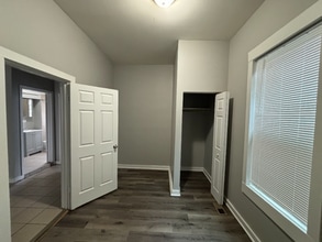 726 E 93rd St in Chicago, IL - Building Photo - Building Photo