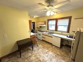 59 Quincy St in Medford, MA - Building Photo - Building Photo