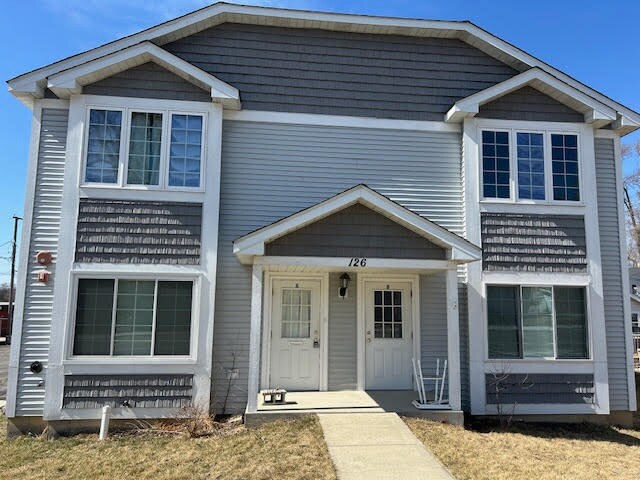 126 Washington St in Fox Lake, IL - Building Photo