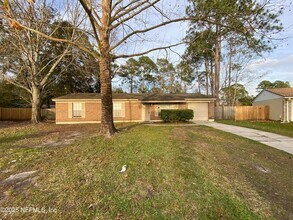 1643 Rhonda Dr in Middleburg, FL - Building Photo - Building Photo