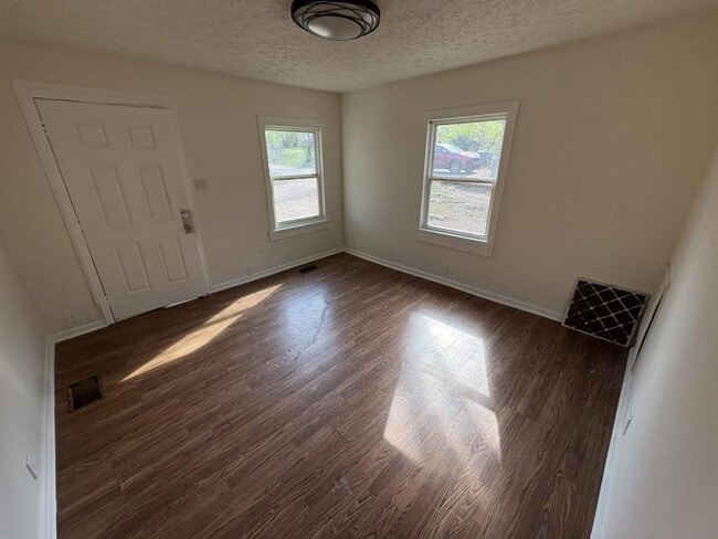 717 Sanders Ln in Knoxville, TN - Building Photo - Building Photo