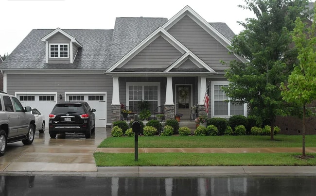 property at 4596 Sawmill Pl
