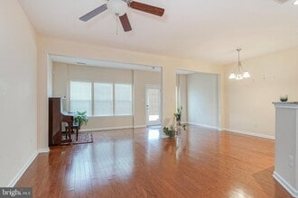 56 Sundance Dr in Trenton, NJ - Building Photo - Building Photo