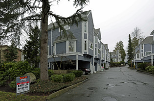 7359-7369 Foxhound Mews Apartments