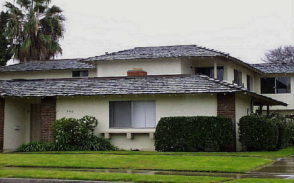 340 W Fairway Dr in Orange, CA - Building Photo - Building Photo