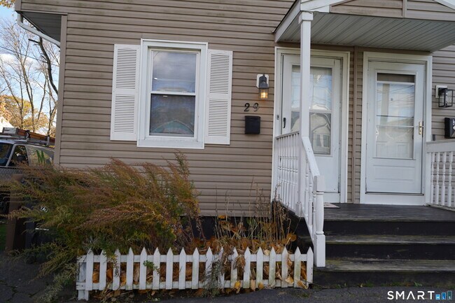 29 Rita Ave in Bridgeport, CT - Building Photo - Building Photo