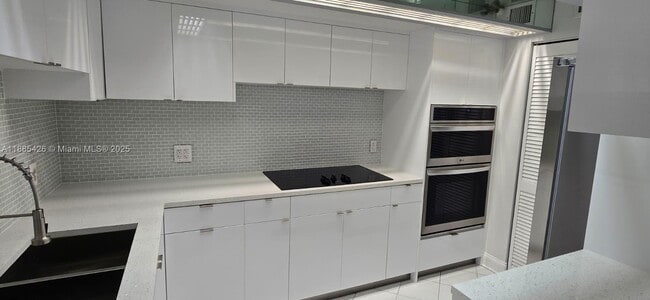 property at 2843 S Bayshore Dr