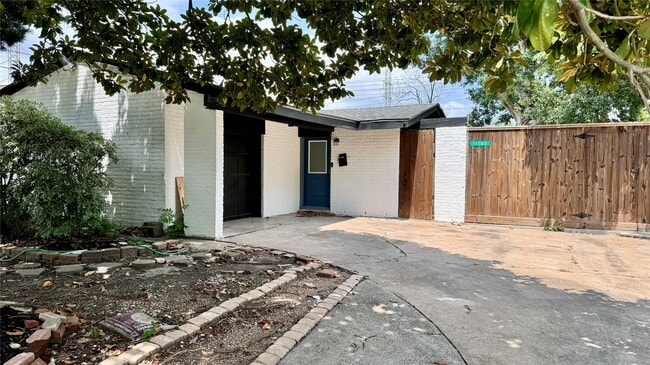 property at 11103 Greenwillow Dr