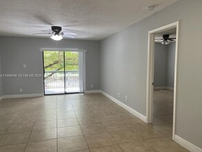11277 W Atlantic Blvd in Coral Springs, FL - Building Photo - Building Photo
