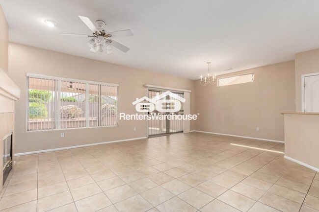 15813 W Bridgewater Way in Surprise, AZ - Building Photo - Building Photo