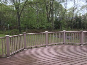 6 Crab Creek Rd in Shelter Island, NY - Building Photo - Building Photo