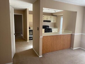 1103 Cumberland Ct SE in Smyrna, GA - Building Photo - Building Photo