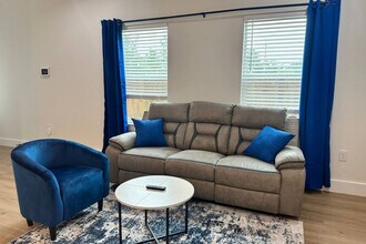 929 Marjorie St in Houston, TX - Building Photo - Building Photo