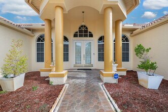 499 SW Laconic Ave in Port St. Lucie, FL - Building Photo - Building Photo