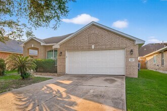 1907 Meadow Edge Ln in Spring, TX - Building Photo - Building Photo