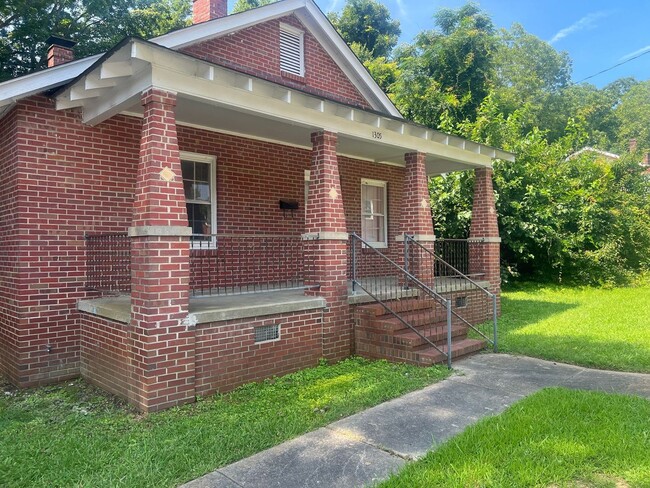 1305 Birch St in Rocky Mount, NC - Foto de edificio - Building Photo