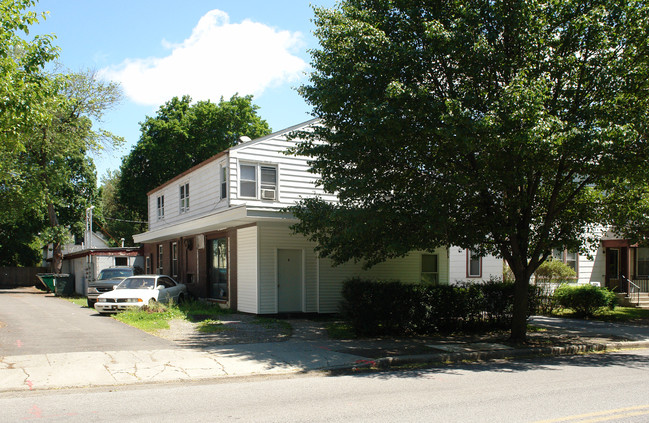 Vassar College Apartments in Poughkeepsie, NY - Building Photo - Building Photo