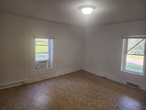 322 Oscar Hill Rd in Dobson, NC - Building Photo - Building Photo