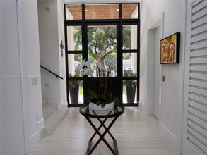1515 Urbino Ave in Coral Gables, FL - Building Photo - Building Photo