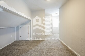 1138 Queen St in South Bend, IN - Foto de edificio - Building Photo