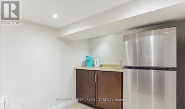 464 Maybank Ave in Toronto, ON - Building Photo - Building Photo
