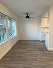 1400 W Warner Ave in Santa Ana, CA - Building Photo - Building Photo