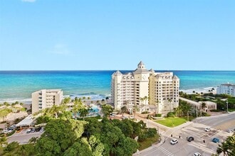 2011 N Ocean Blvd in Fort Lauderdale, FL - Foto de edificio - Building Photo