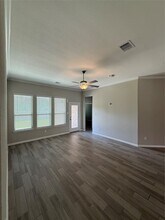 1562 Ancient Oak Ln in Conroe, TX - Building Photo - Building Photo