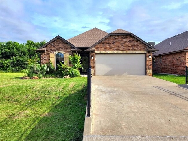 2400 Frisco Way in Edmond, OK - Building Photo - Building Photo