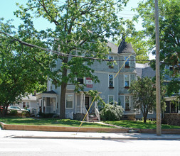 704-712 Hill St in Ann Arbor, MI - Building Photo - Building Photo