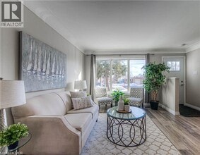 156 Donald St in Kitchener, ON - Building Photo - Building Photo