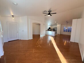 6061 E Rochelle St in Mesa, AZ - Building Photo - Building Photo