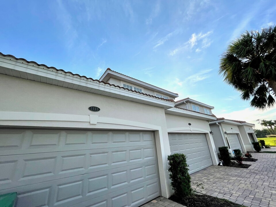 14081 Black Beauty Dr, Unit 1111 in Punta Gorda, FL - Building Photo